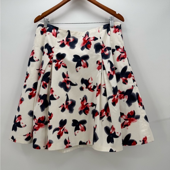 Carolina Herrera Elegant Floral A-Line Skirt – Designer Classic Size 12 - Picture 13 of 17